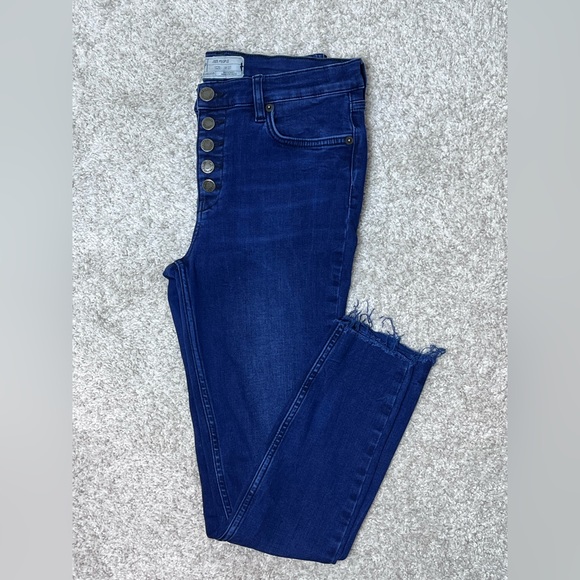Free People Skinny Jeans w/ Distress, Dark Blue, Size 27 - Picture 2 of 7